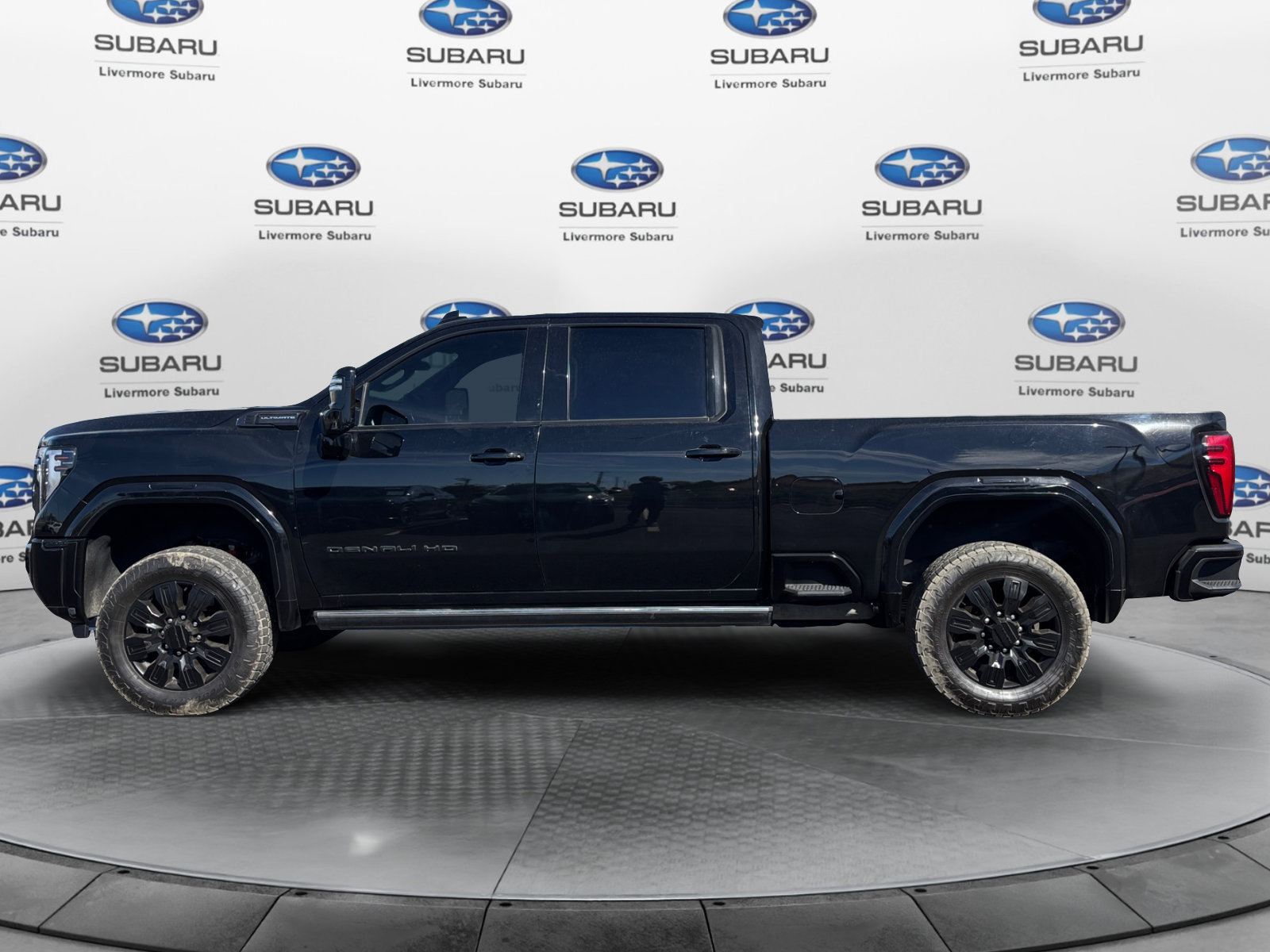 Used 2024 GMC Sierra 2500 Denali Ultimate w/ Max Trailering Package AWD/4WD image 4