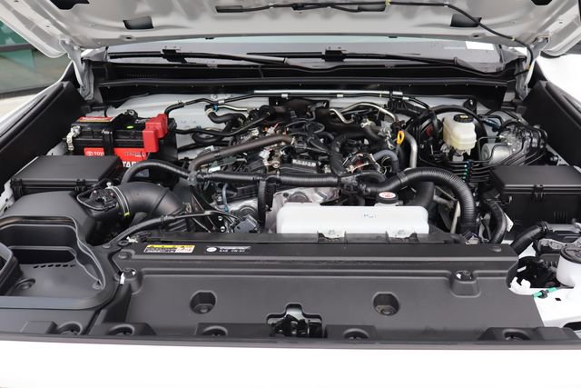 Used 2025 Toyota 4Runner TRD Off-Road image 18