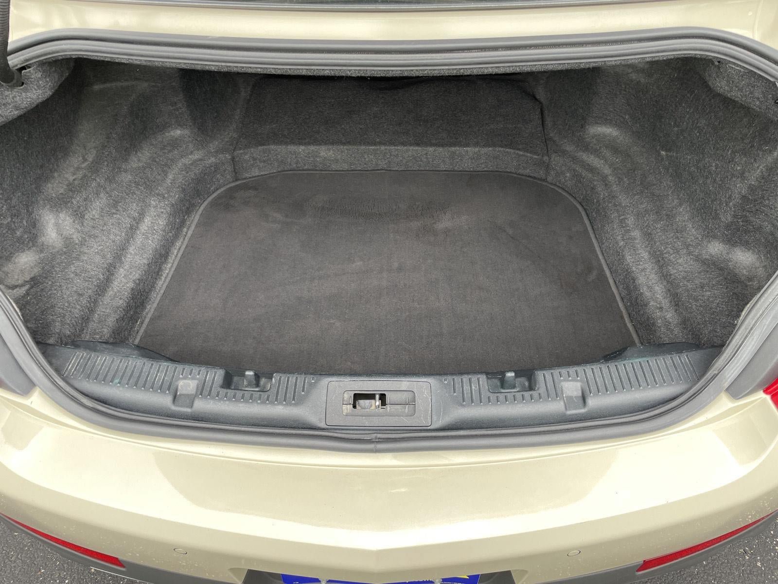 Used 2016 Lincoln MKS AWD w/ Equipment Group 101A image 29