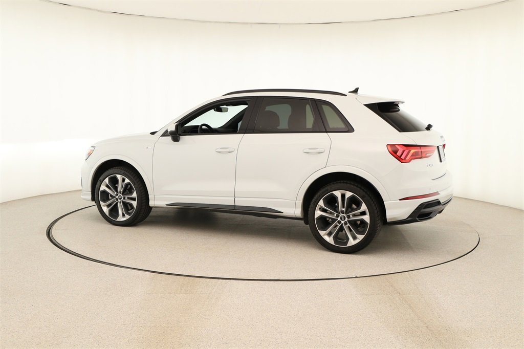 Certified 2022 Audi Q3 2.0T Premium Plus image 3
