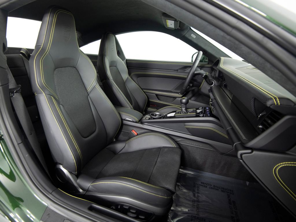 Used 2025 Porsche 911 GT3 image 30