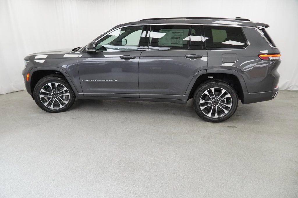 New 2025 Jeep Grand Cherokee L Overland w/ Trailer Tow Package image 14
