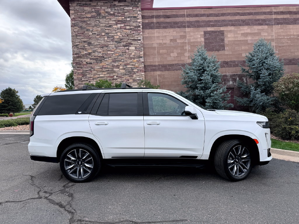 Used 2023 Cadillac Escalade Sport AWD/4WD image 6