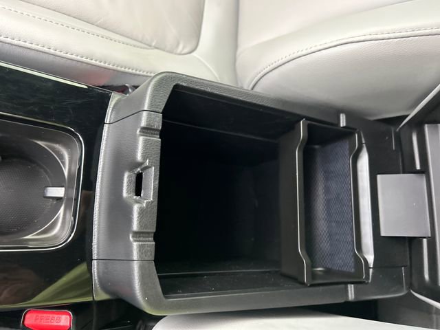Used 2024 Mitsubishi Eclipse Cross SEL AWD/4WD image 19