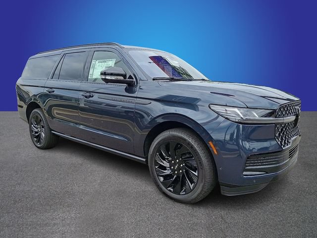 New 2025 Lincoln Navigator L Reserve w/ Jet Appearance Package AWD/4WD image 2
