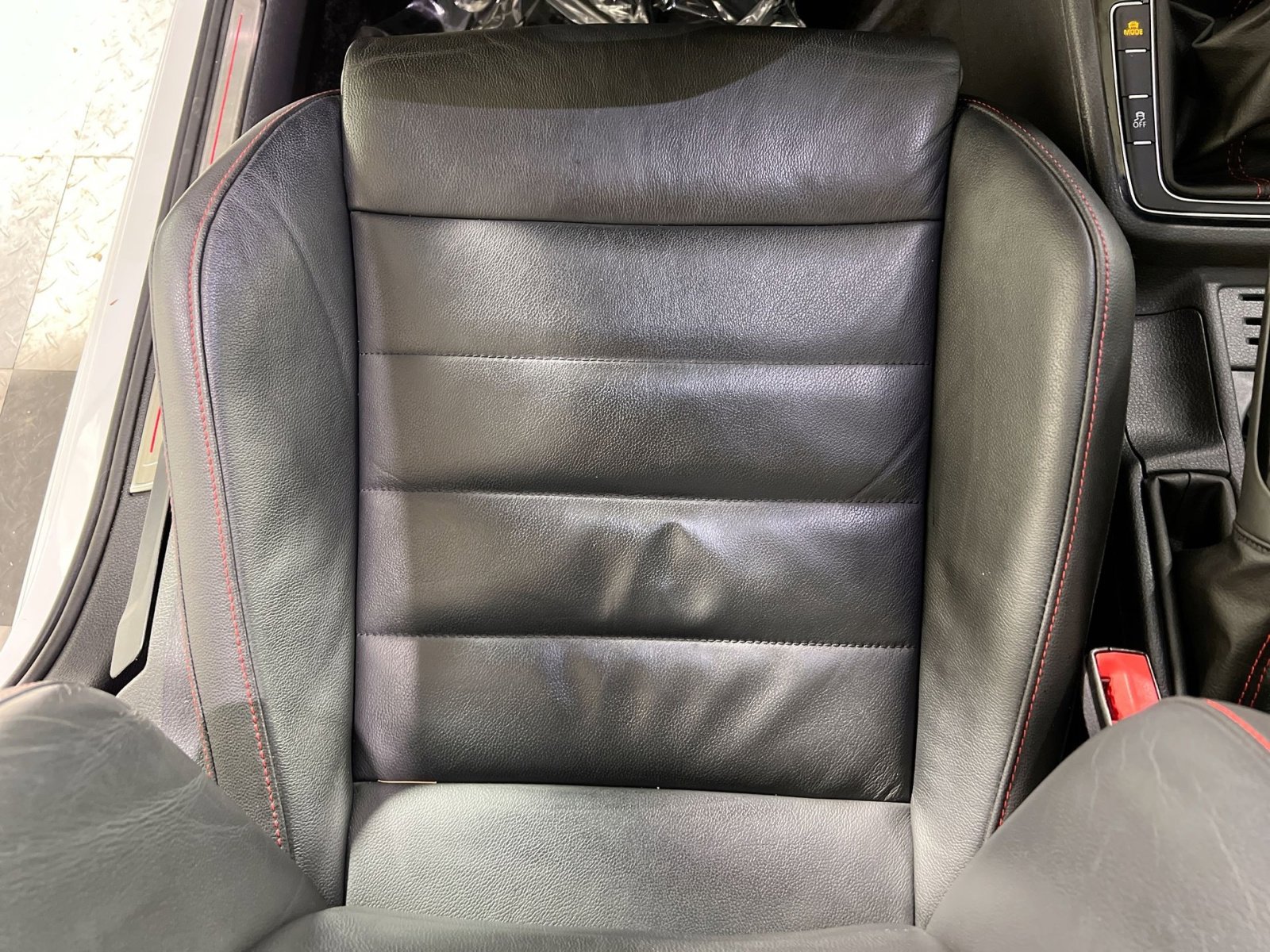 Used 2019 Volkswagen GTI SE image 21