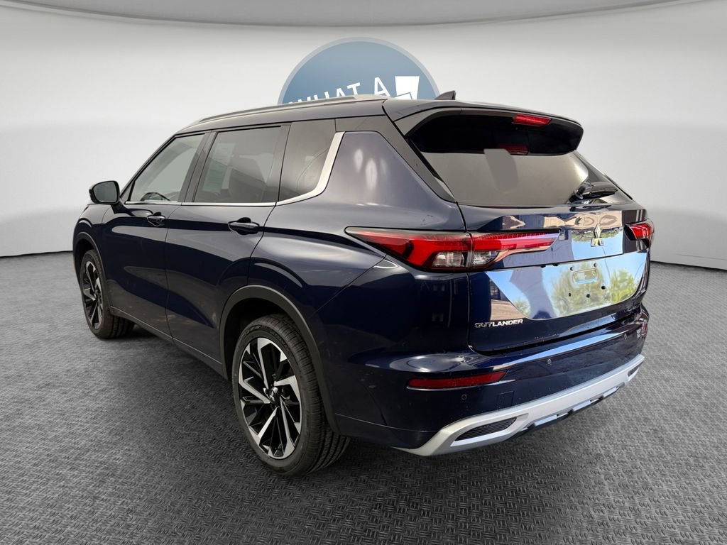 Used 2023 Mitsubishi Outlander SEL AWD/4WD image 6