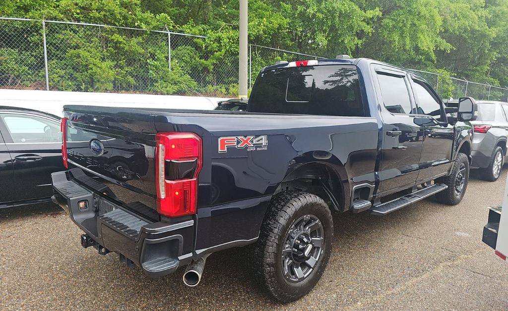 Used 2023 Ford F250 XLT w/ XLT Premium Package AWD/4WD image 6
