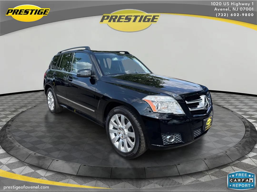 Used 2011 Mercedes-Benz GLK 350 4MATIC image 3