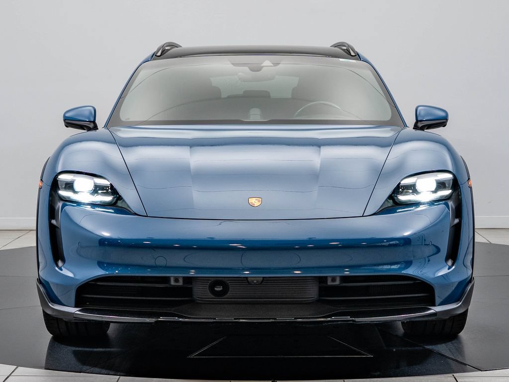 Certified 2022 Porsche Taycan 4 Cross Turismo AWD/4WD image 11