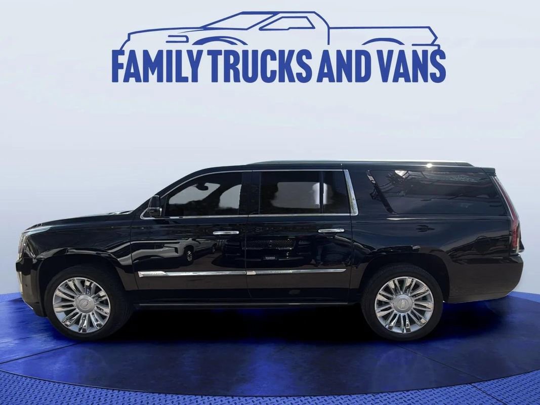 Used 2018 Cadillac Escalade ESV Platinum image 2