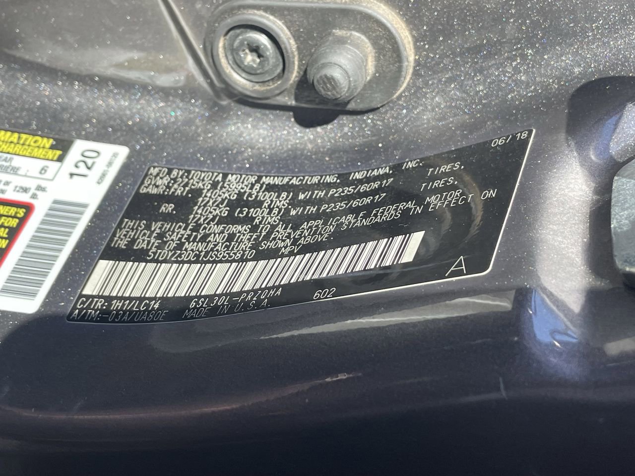 Used 2018 Toyota Sienna XLE Premium w/ Carpet Mat Package image 16