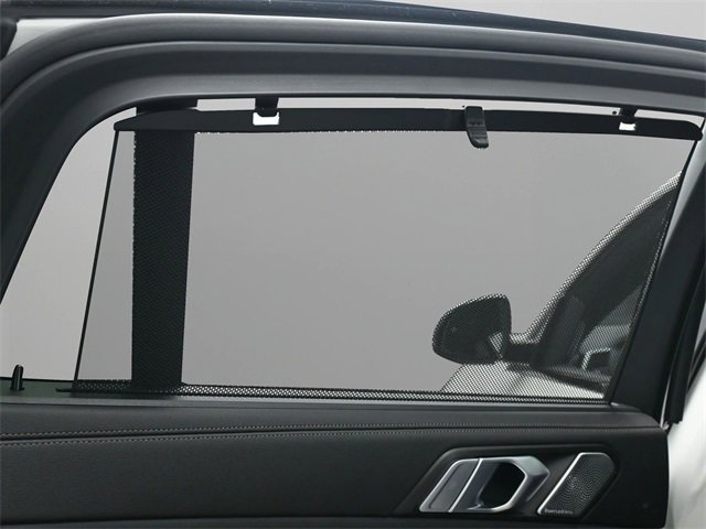 Used 2020 BMW X6 M50i w/ Executive Package image 13