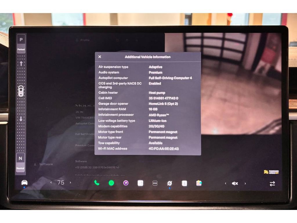 Used 2025 Tesla Model X image 28