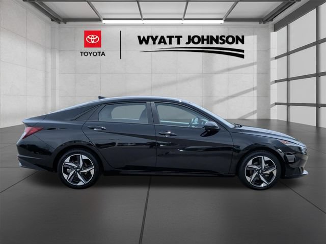 Used 2023 Hyundai Elantra SEL w/ Convenience Package FWD image 6