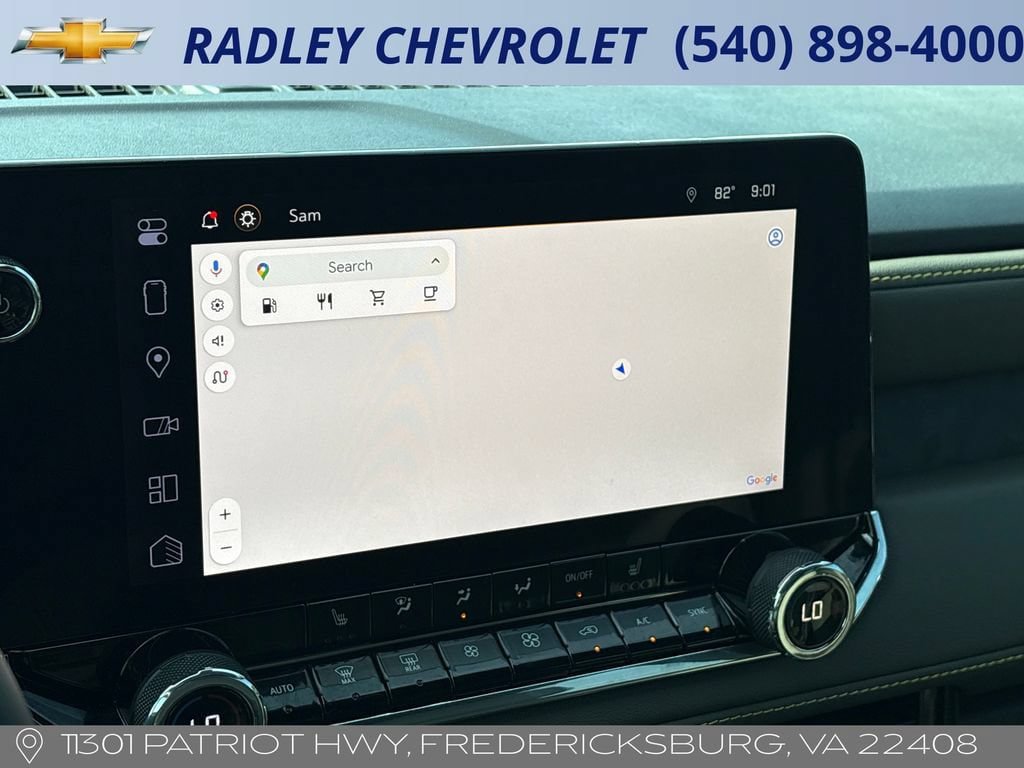 Used 2024 Chevrolet Colorado ZR2 w/ Technology Package AWD/4WD image 11