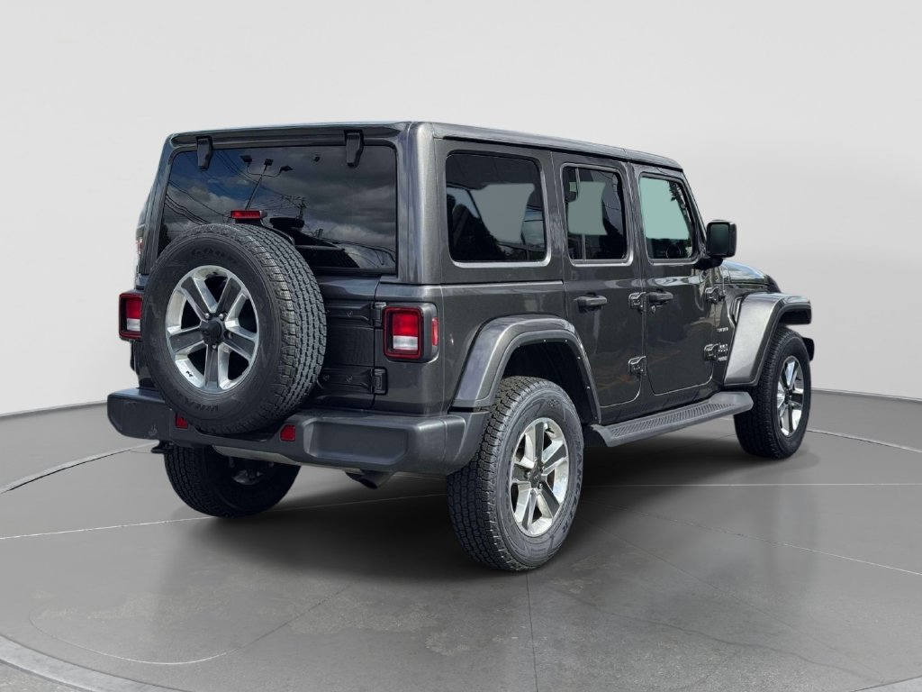 Used 2022 Jeep Wrangler Unlimited Sahara w/ Cold Weather Group AWD/4WD image 7