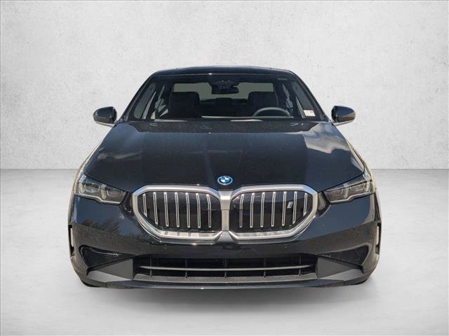 Certified 2025 BMW i5 xDrive40 w/ Premium Package AWD/4WD image 6