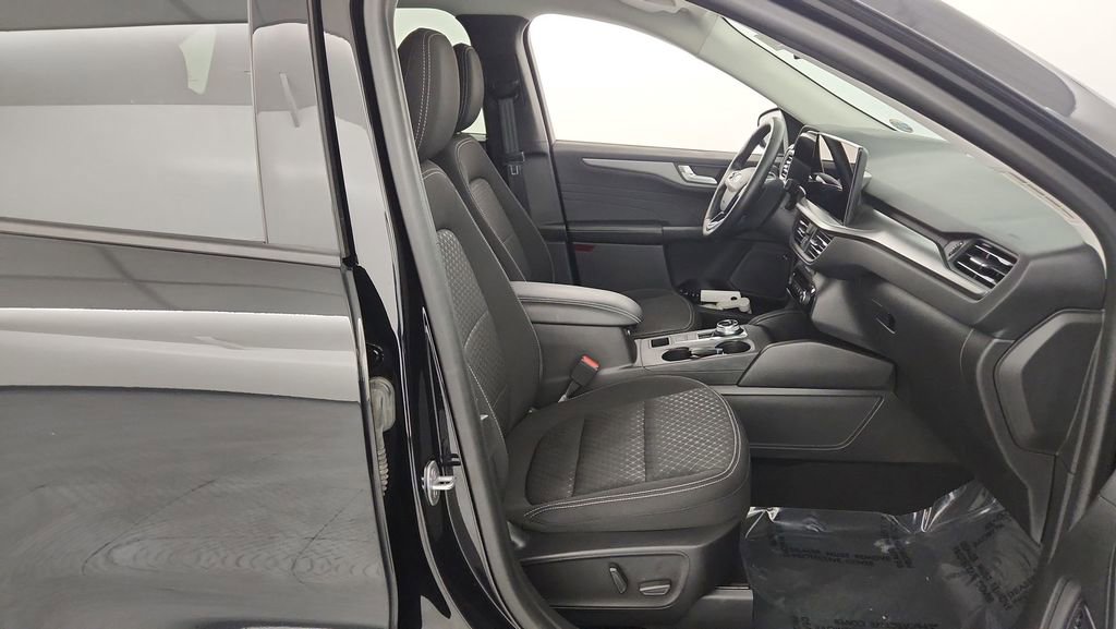 Used 2023 Ford Escape Active w/ Tech Pack #2 image 34