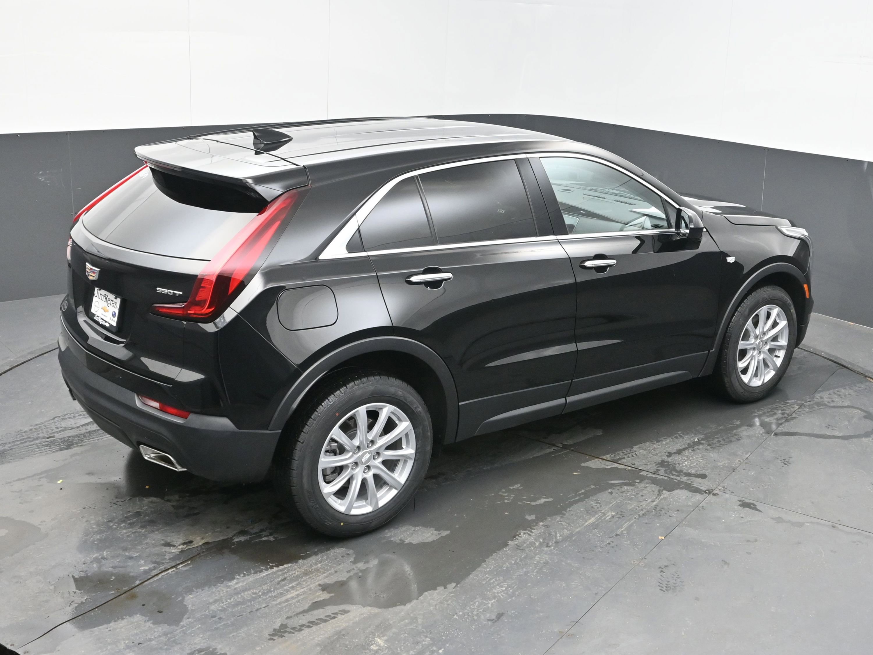 Used 2023 Cadillac XT4 Luxury w/ Cold Weather Package image 38