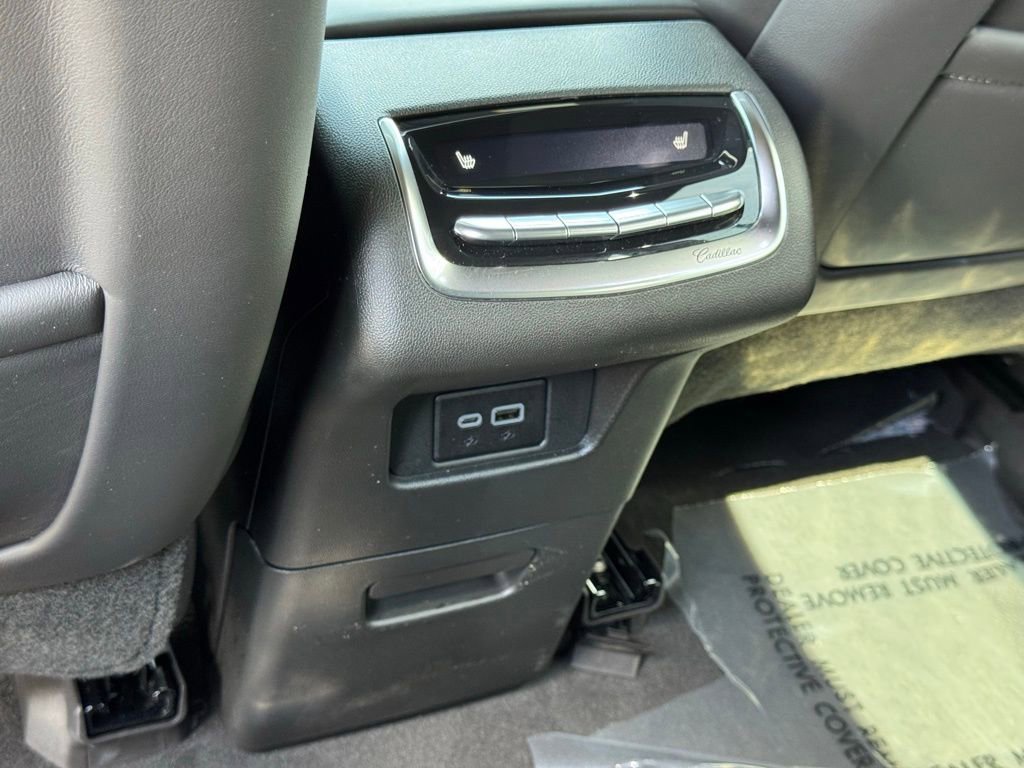 Certified 2024 Cadillac XT6 Sport w/ LPO, ONYX Package image 37