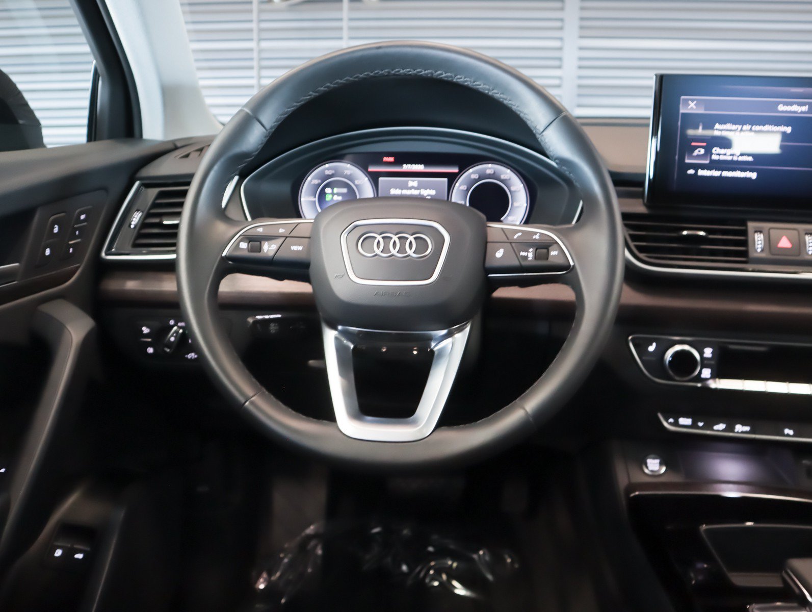 Used 2024 Audi Q5 e Premium w/ Convenience Package AWD/4WD image 15