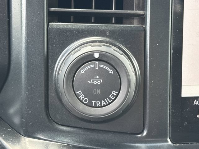 Used 2024 Ford F250 Lariat w/ Lariat Ultimate Package AWD/4WD image 37