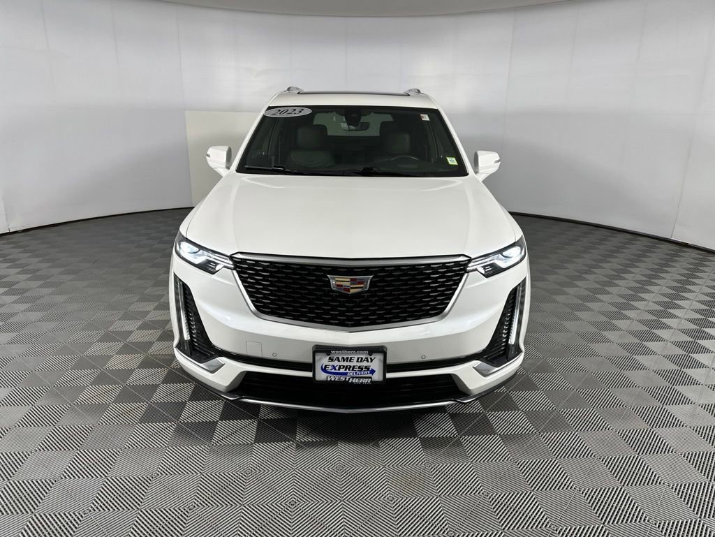 Used 2023 Cadillac XT6 Premium Luxury w/ Technology Package AWD/4WD image 15
