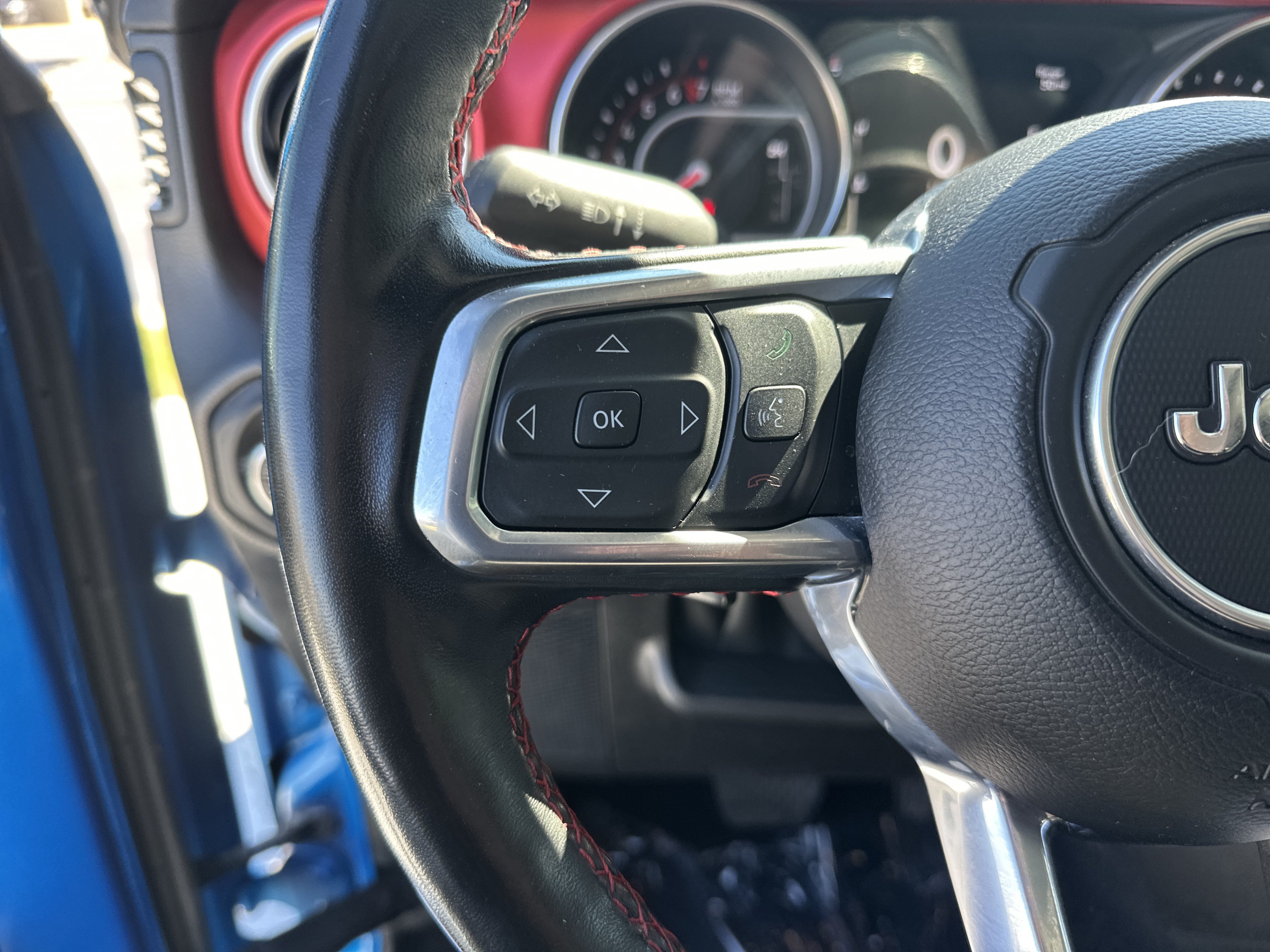 Used 2022 Jeep Gladiator Rubicon w/ LED Lighting Group AWD/4WD image 19