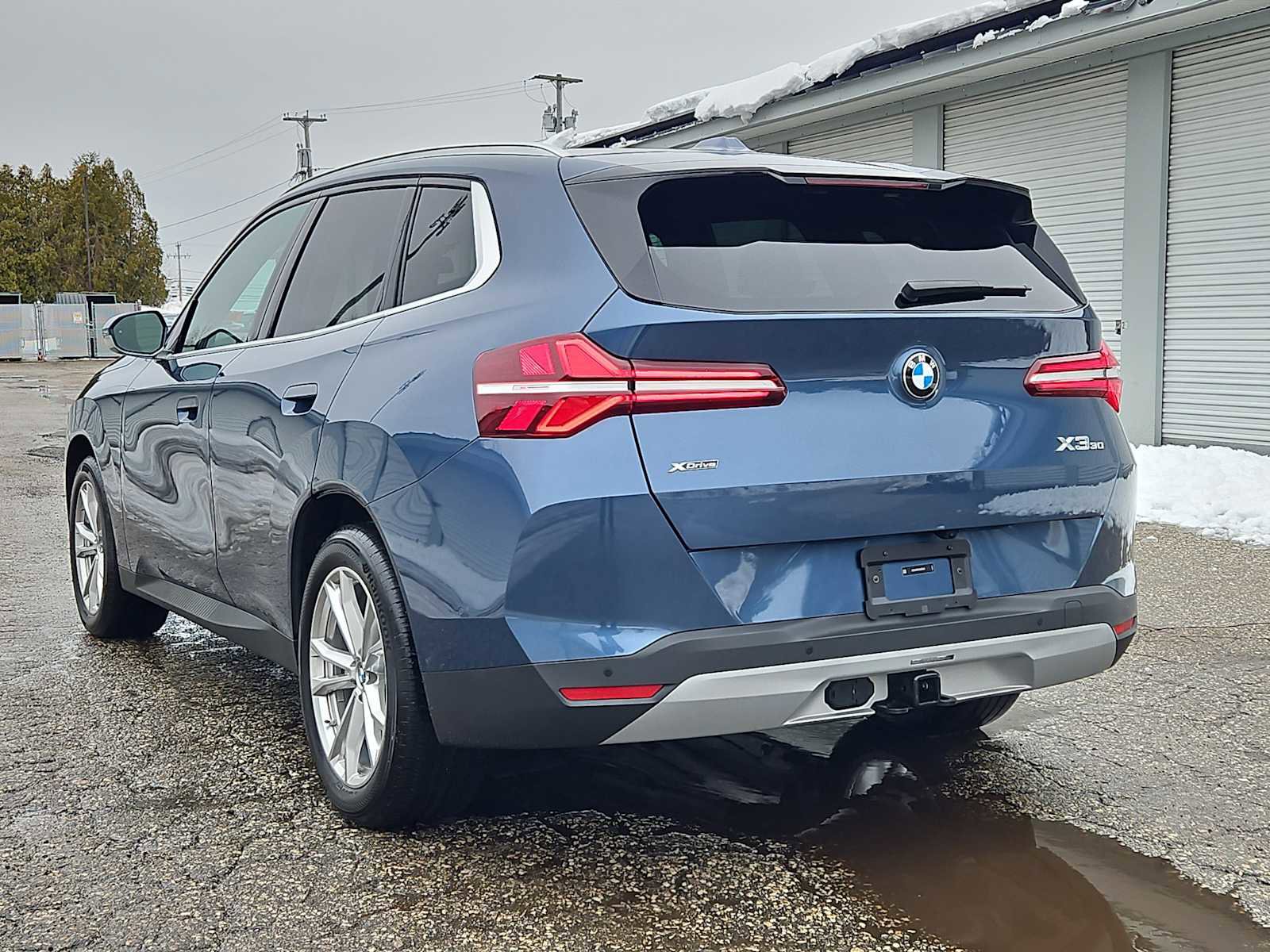 Used 2025 BMW X3 xDrive30i w/ Convenience Package AWD/4WD image 4
