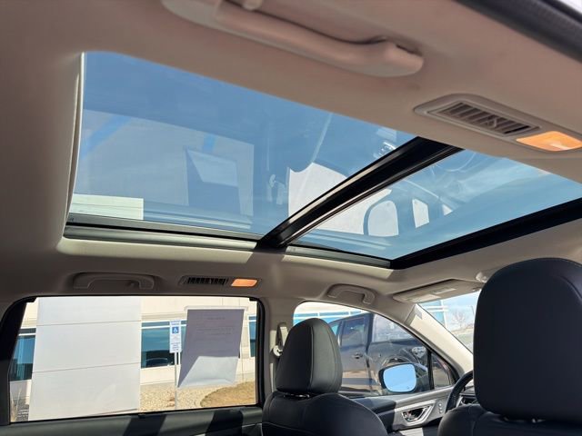 Used 2024 Subaru Ascent Limited w/ Technology Package image 14