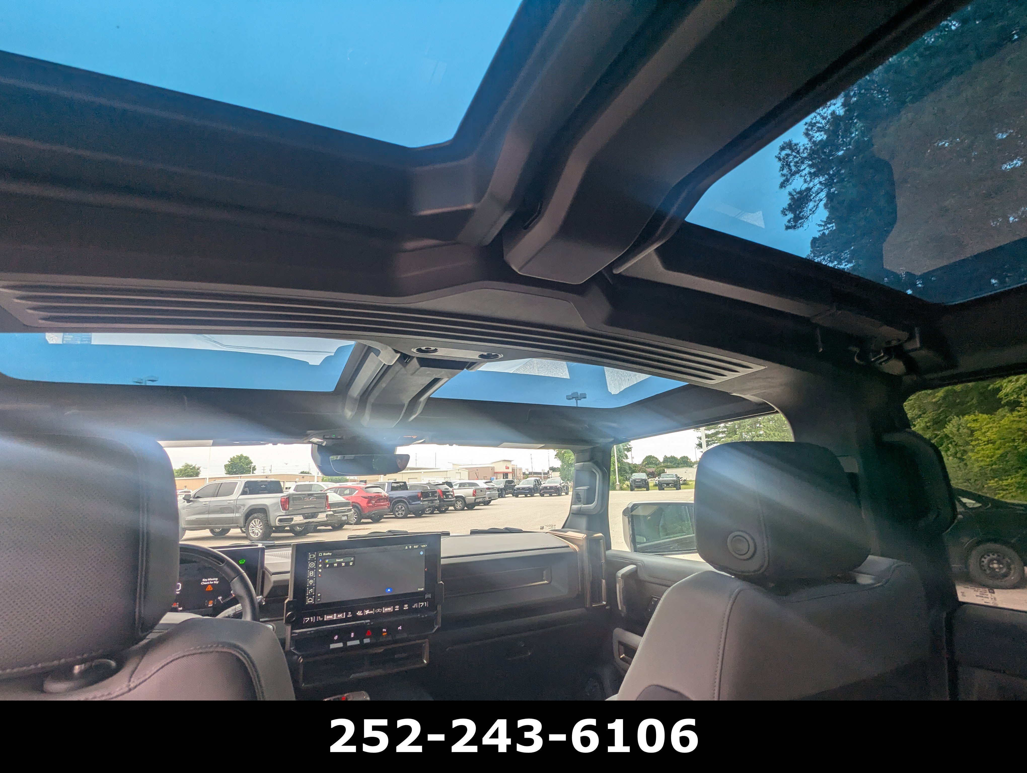 Used 2025 GMC Hummer EV 3X AWD/4WD image 13