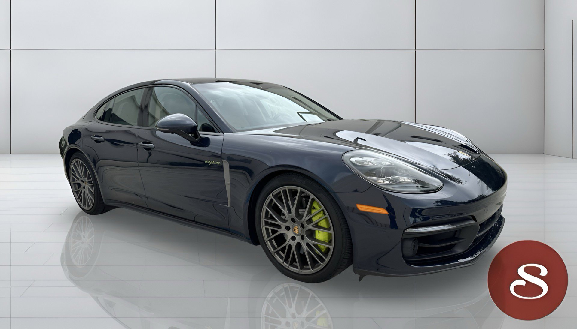 Used 2023 Porsche Panamera 4 Platinum Edition AWD/4WD image 9