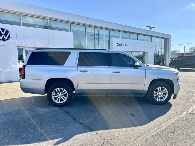 Used 2019 Chevrolet Suburban LT image 8