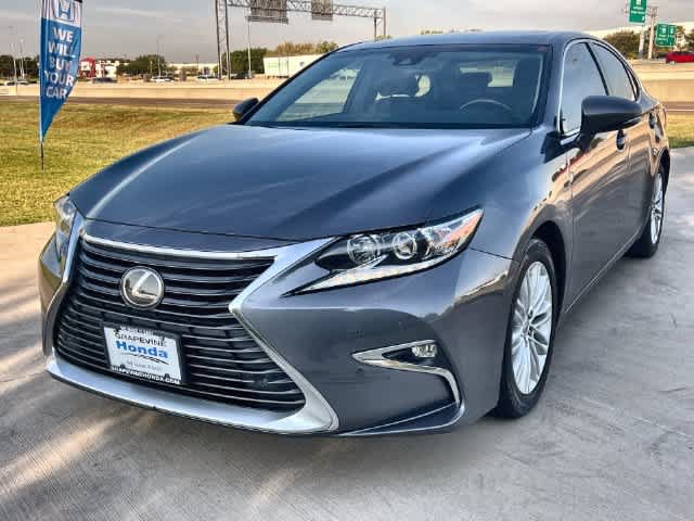 Used 2017 Lexus ES 350 w/ Premium Package FWD image 2