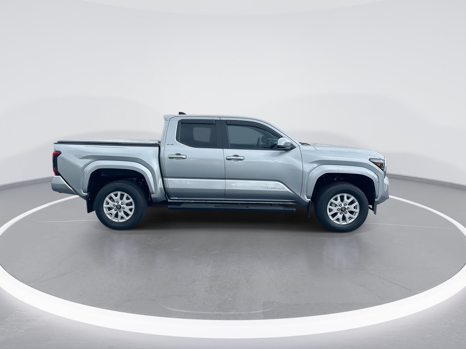 Used 2024 Toyota Tacoma SR5 w/ SR5 Upgrade Package RWD image 10