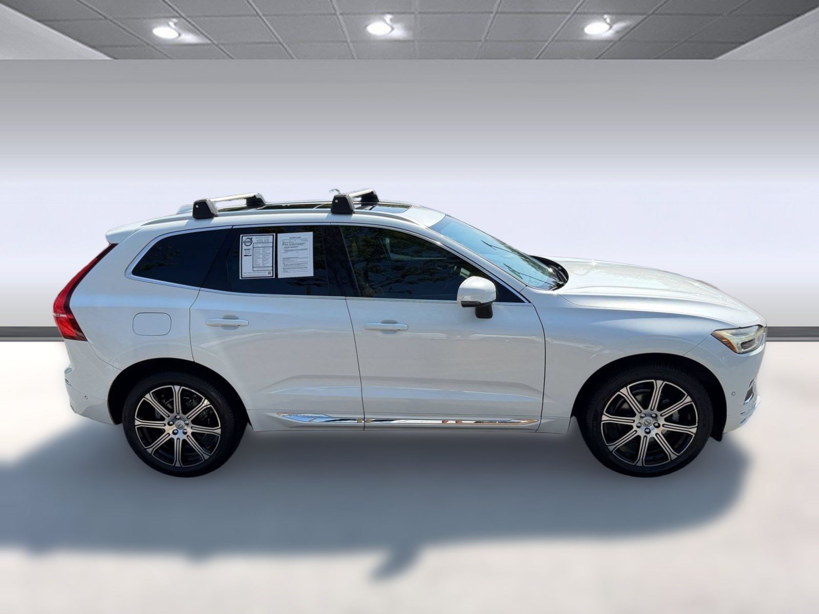 Used 2019 Volvo XC60 T5 Inscription w/ Protection Package Premier FWD image 8