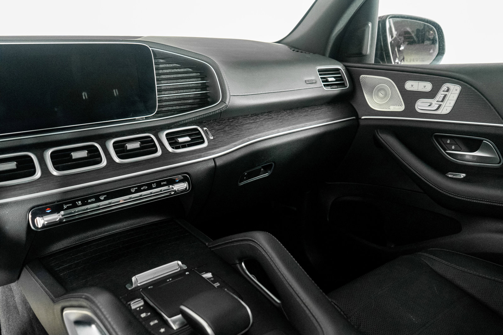 Used 2023 Mercedes-Benz GLS 580 4MATIC image 49