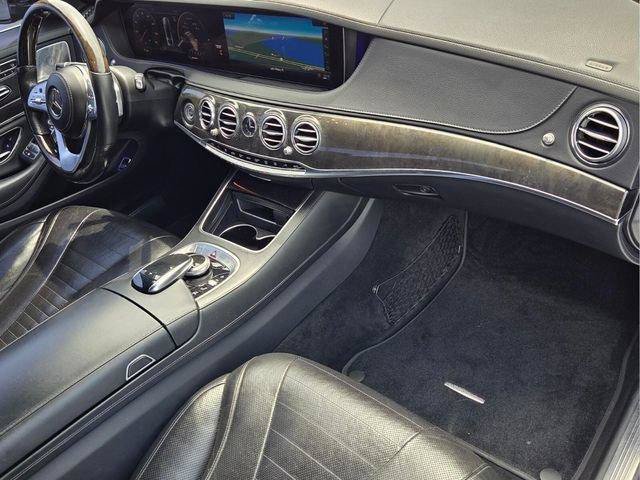 Used 2018 Mercedes-Benz S 560 Sedan image 19