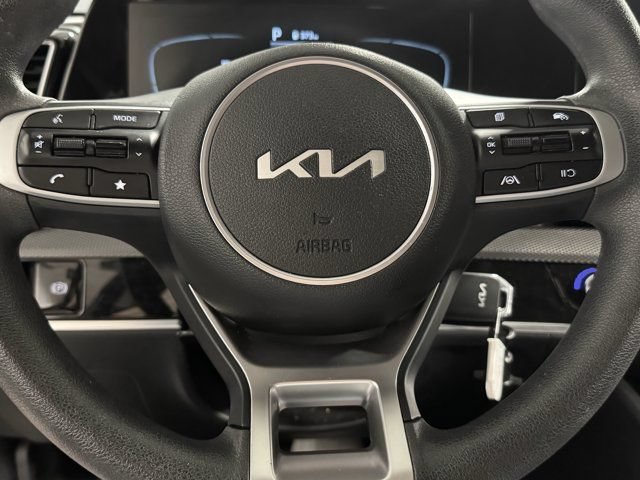 Used 2023 Kia Sportage LX AWD/4WD image 14