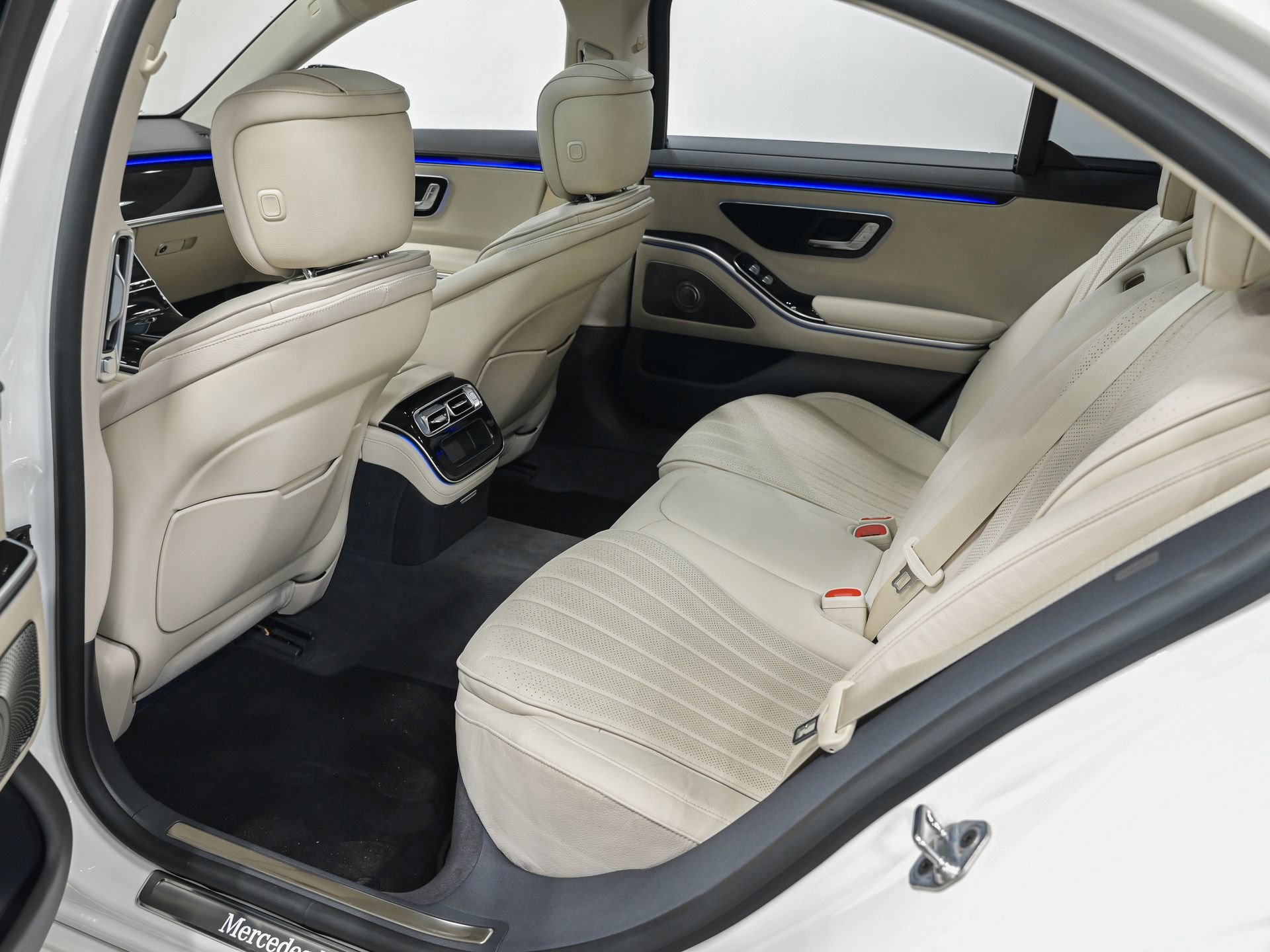 Used 2022 Mercedes-Benz S 500 4MATIC image 26