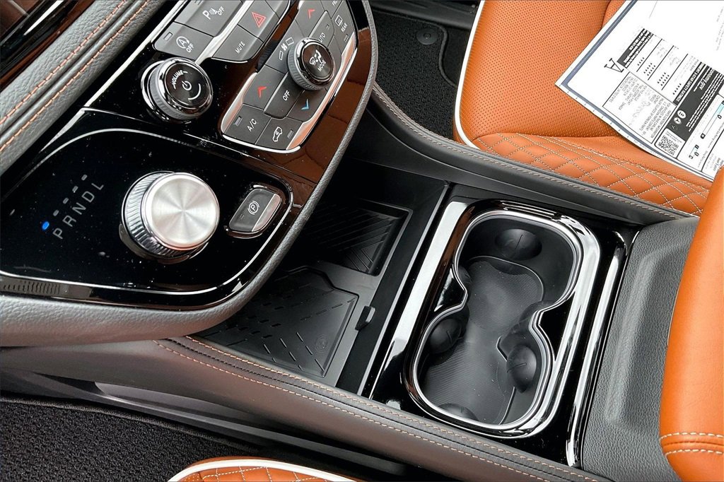 New 2026 Chrysler Pacifica Pinnacle w/ Trailer Tow Group image 8