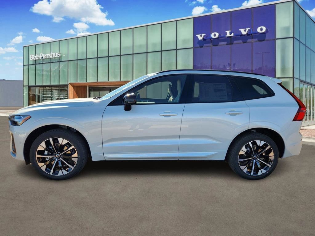 New 2026 Volvo XC60 B5 Plus w/ Protection Package Premier image 26