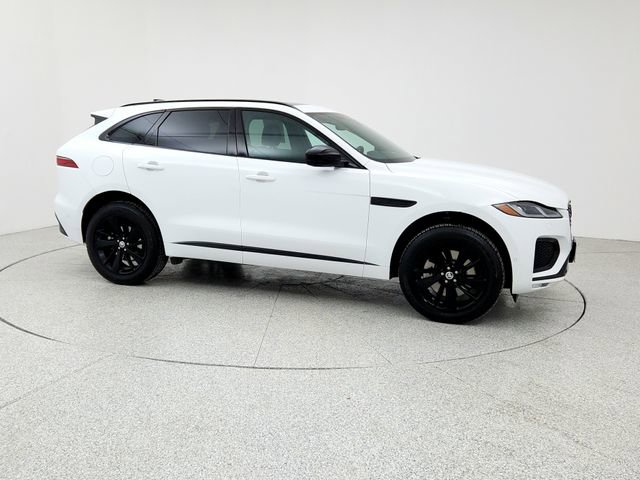 Certified 2026 Jaguar F-PACE R-Dynamic S image 3
