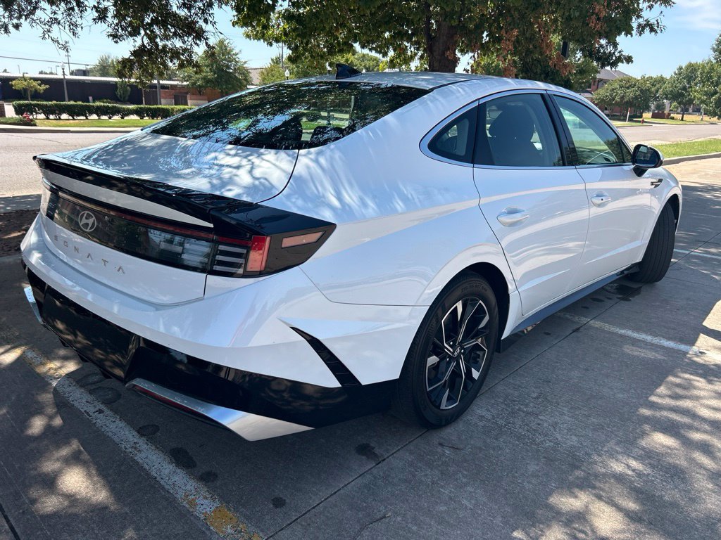 Used 2025 Hyundai Sonata SEL FWD image 11