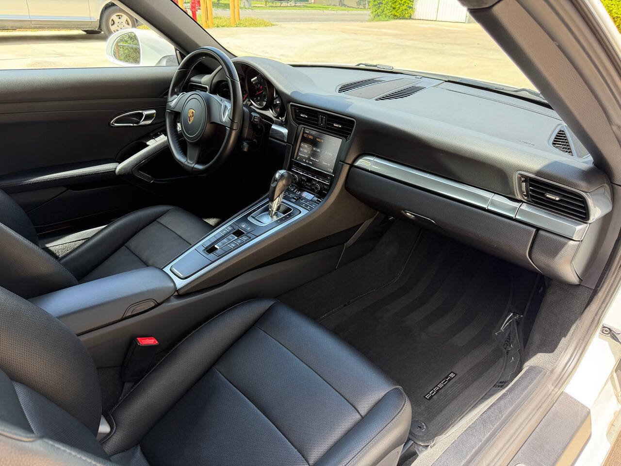 Used 2016 Porsche 911 Carrera image 17