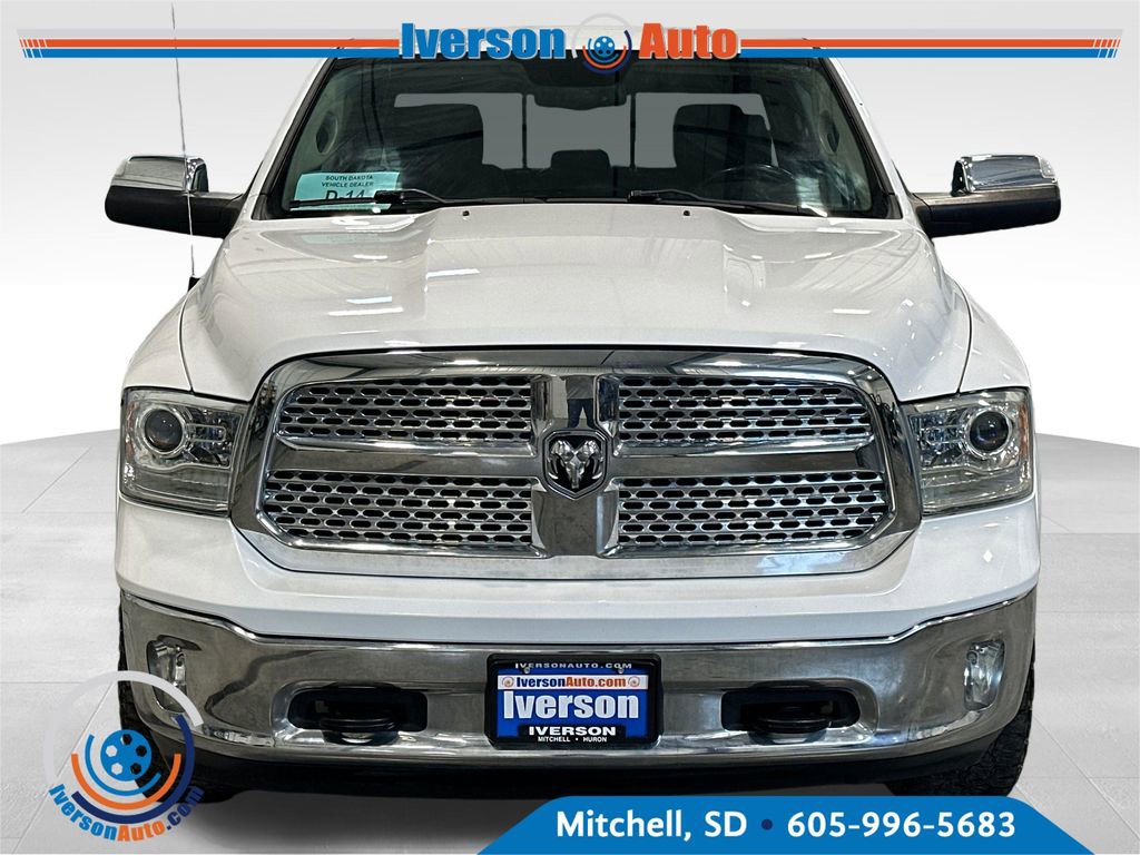 Used 2016 RAM 1500 Laramie w/ Convenience Group AWD/4WD image 3
