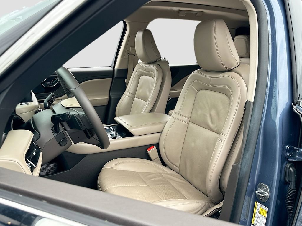 Used 2021 Lincoln Aviator Reserve w/ Equipment Group 201A image 20