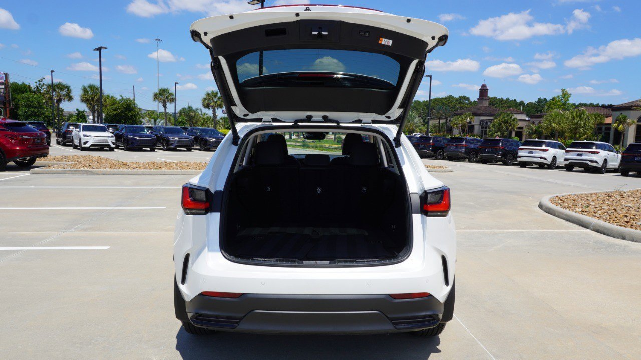 Used 2025 Lexus NX 350h AWD w/ Accessory Package (2T) image 37