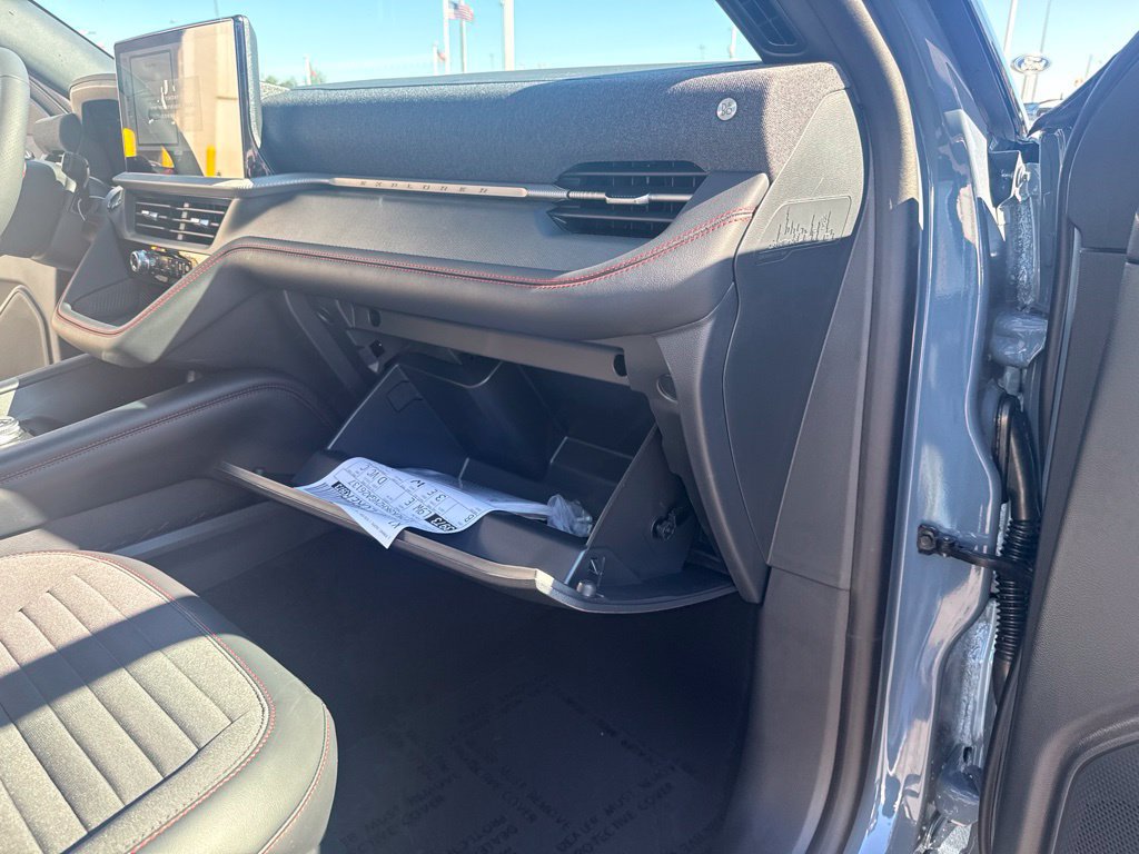 New 2027 Ford Explorer ST-Line w/ Premium Package AWD/4WD image 35
